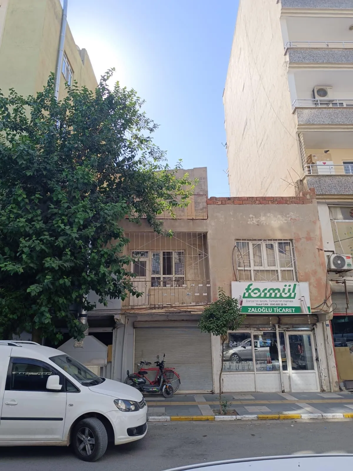 3 ad Dükkan 1 ad Daire